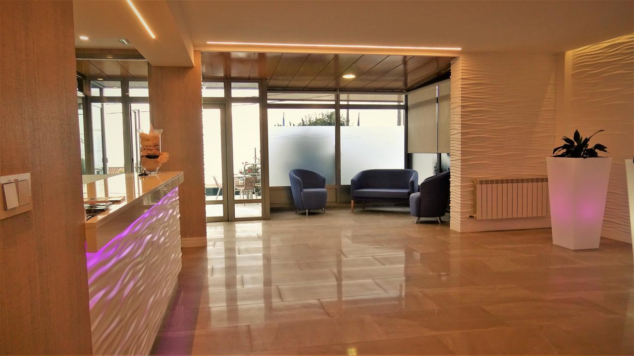 Miramar 2** Superior Hotel 2*