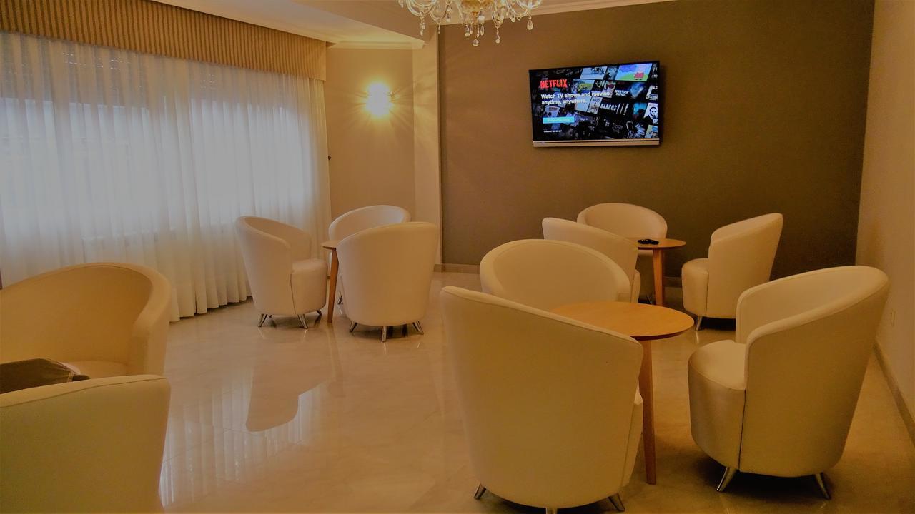 Miramar 2** Superior Hotel